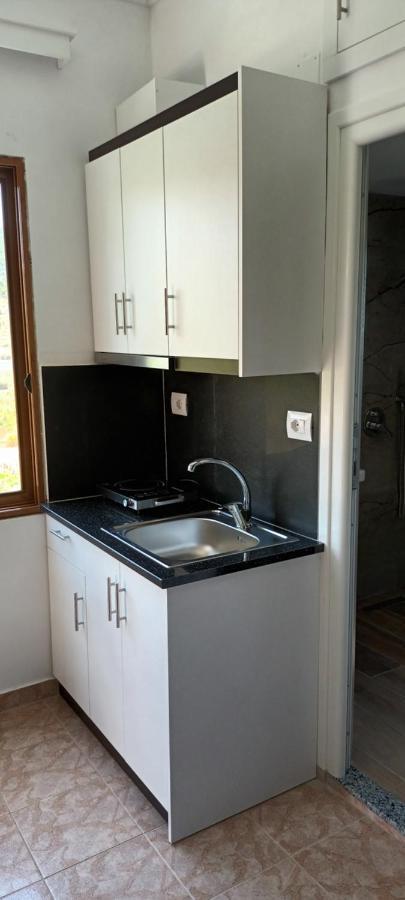 Apartments Resul Pushi Ksamil Bagian luar foto