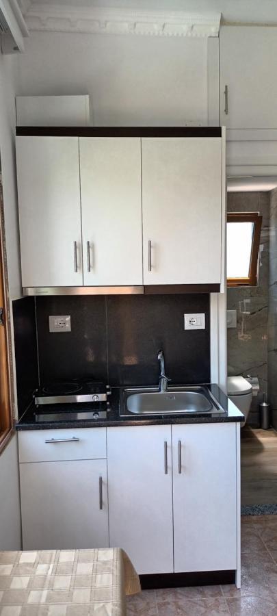 Apartments Resul Pushi Ksamil Bagian luar foto