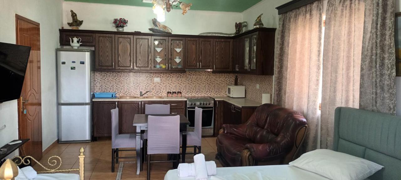 Apartments Resul Pushi Ksamil Bagian luar foto